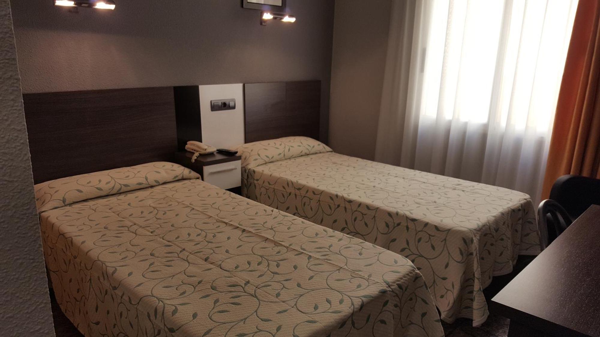 Hotel La Bolera บินารอส ภายนอก รูปภาพ